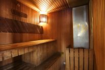Сауны оздоровительно-развлекательного комплекса «Б-52»: Финская сауна с бассейном  комнатой отдыха